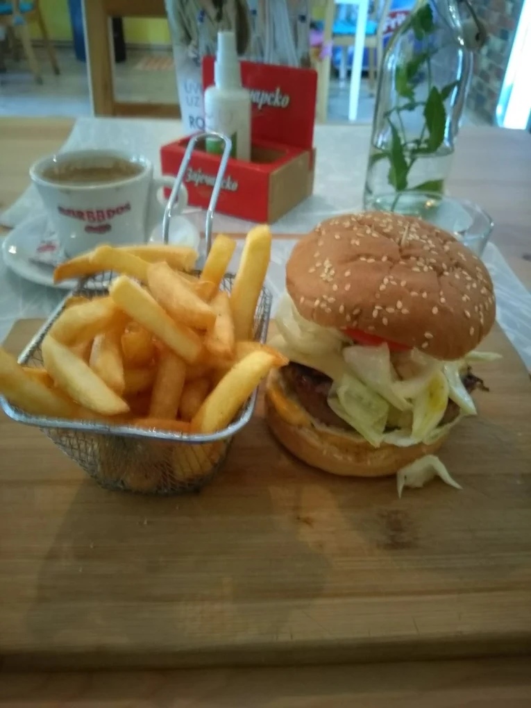 Wake Up kafe pizzeria